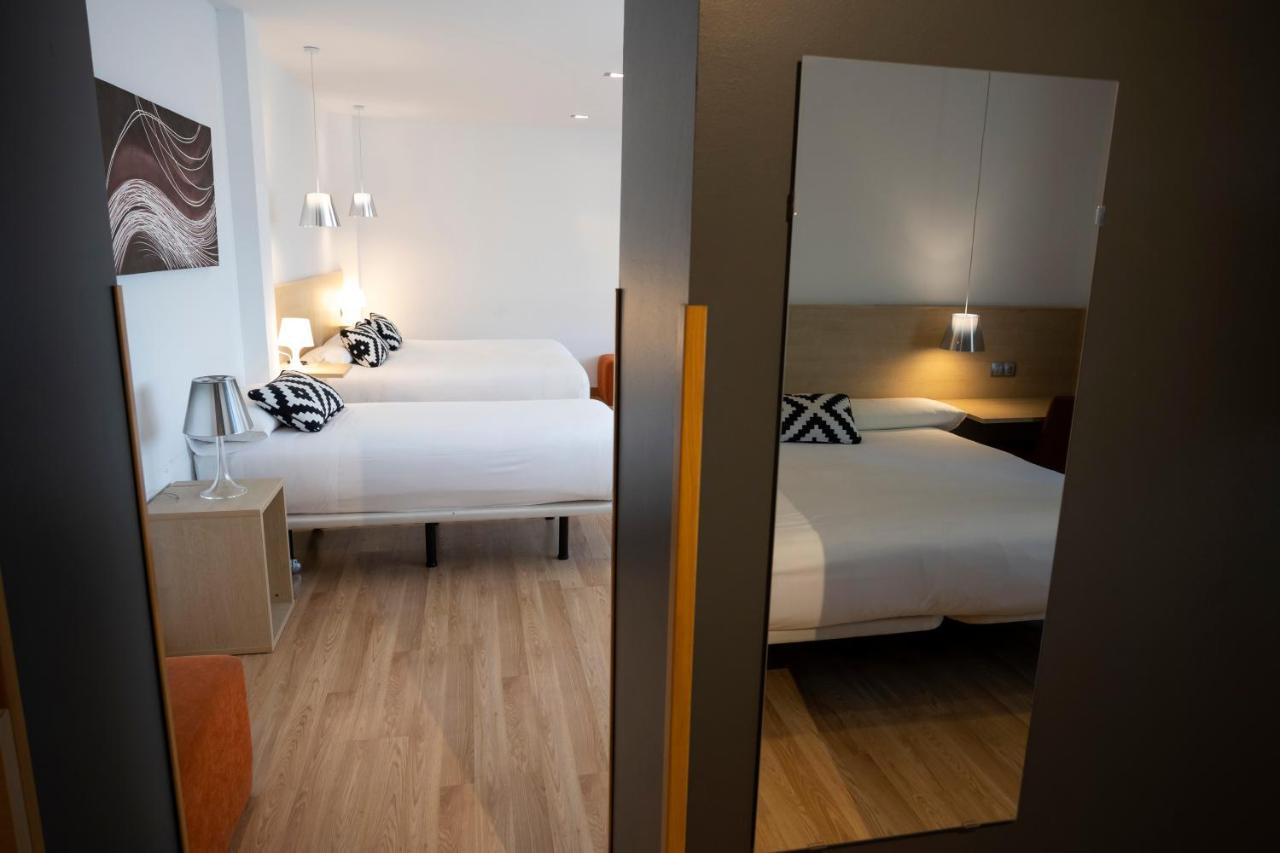 Hotel Restaurante Cadosa Soria Eksteriør bilde