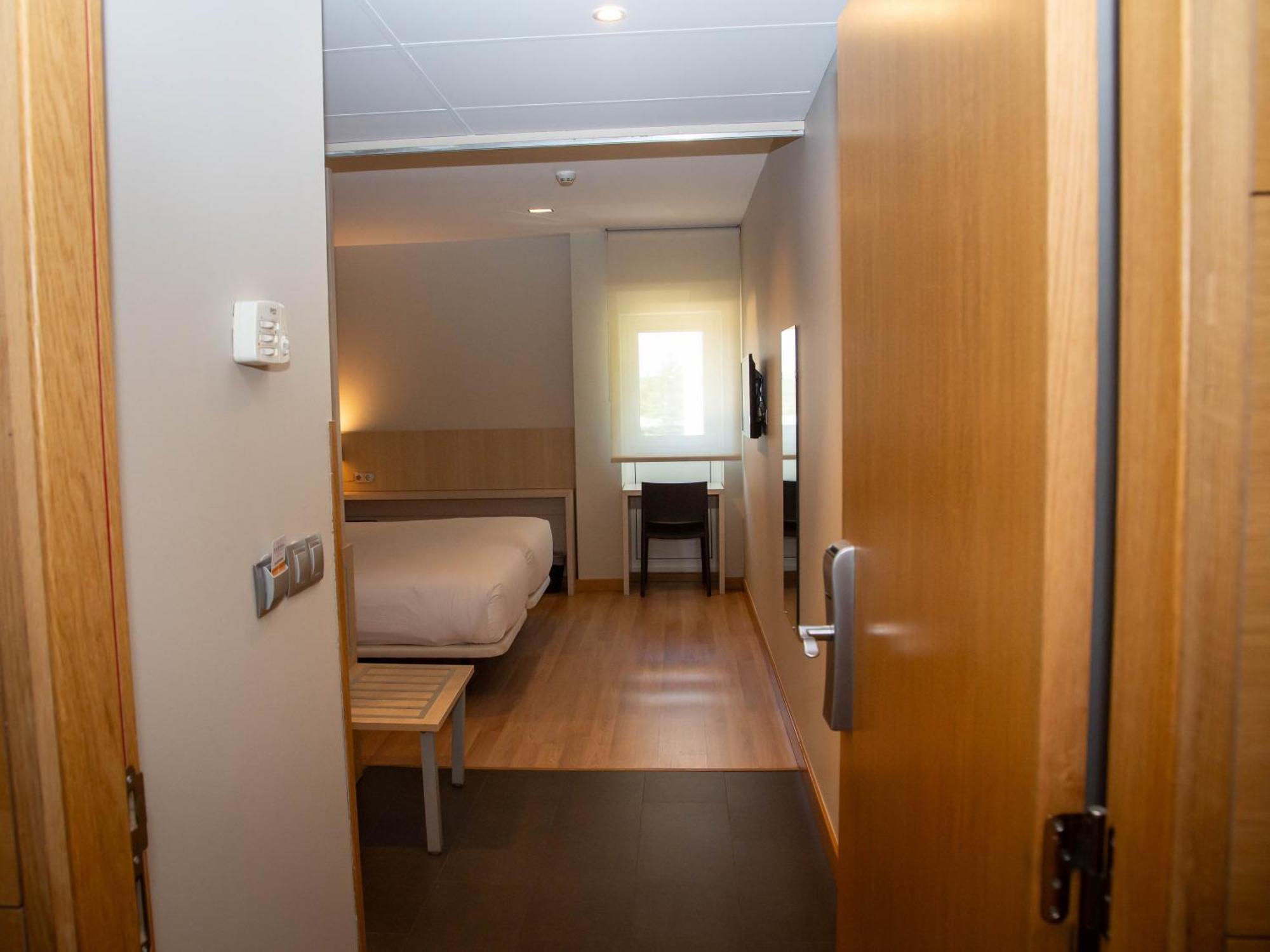 Hotel Restaurante Cadosa Soria Eksteriør bilde