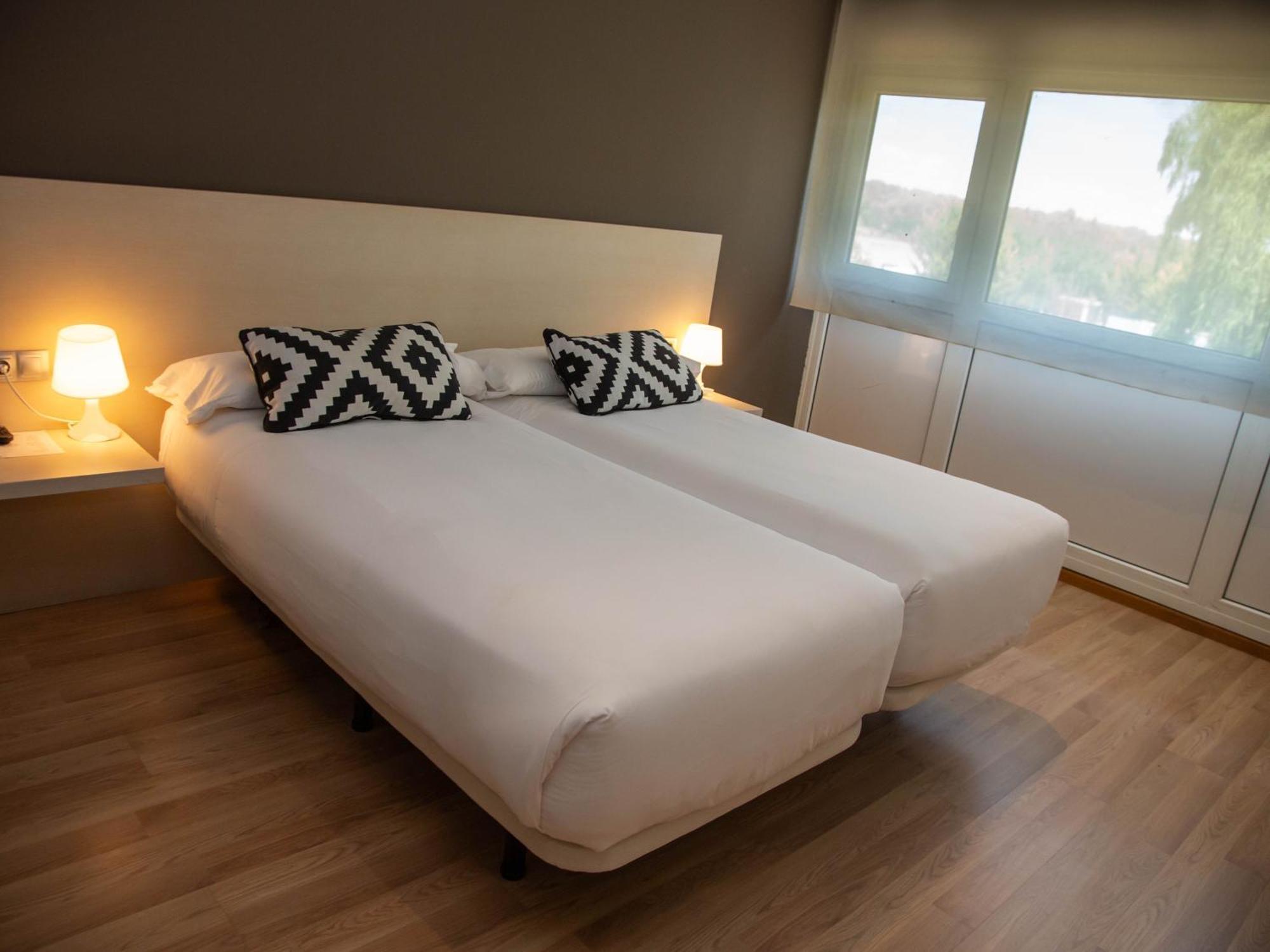 Hotel Restaurante Cadosa Soria Eksteriør bilde