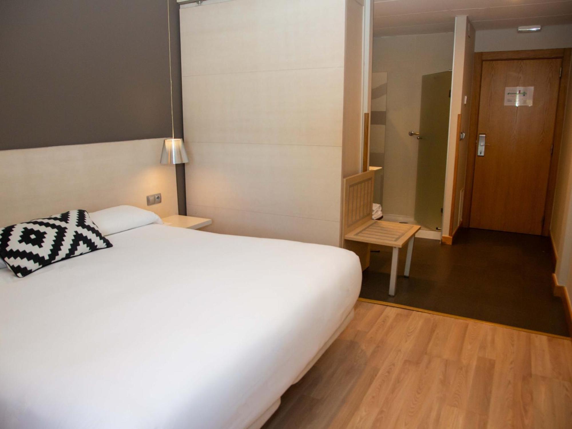Hotel Restaurante Cadosa Soria Eksteriør bilde