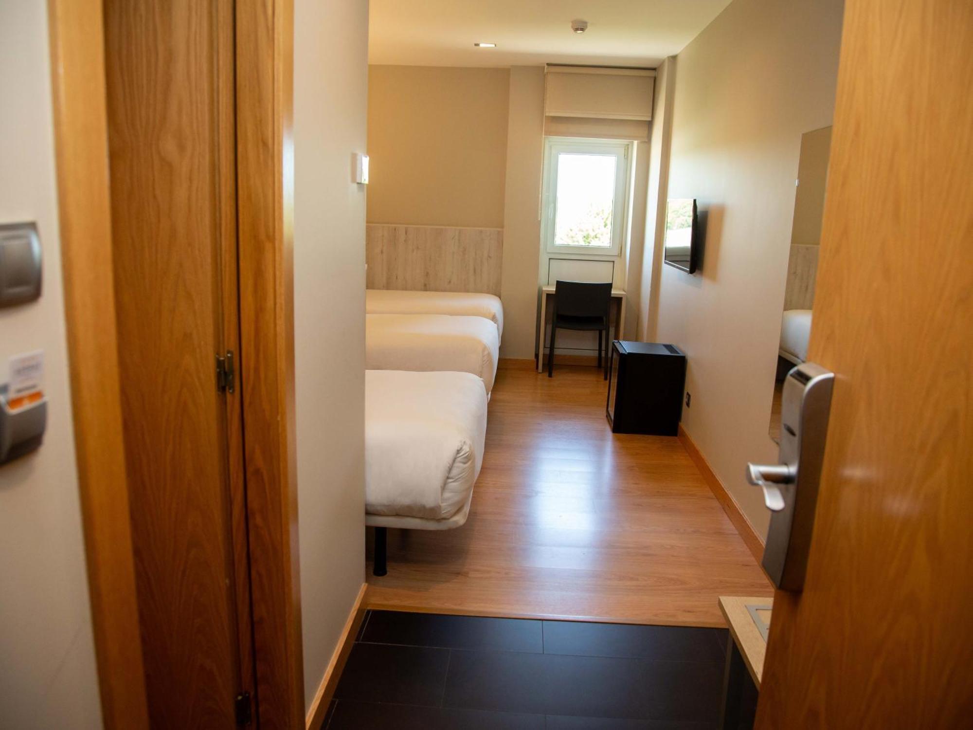 Hotel Restaurante Cadosa Soria Eksteriør bilde